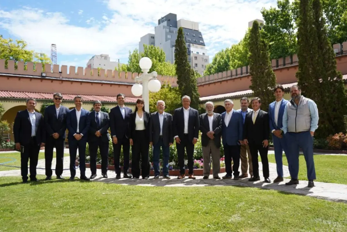 multimedia.normal.89af72586e3e8999.bm9ybWFsLndlYnA=