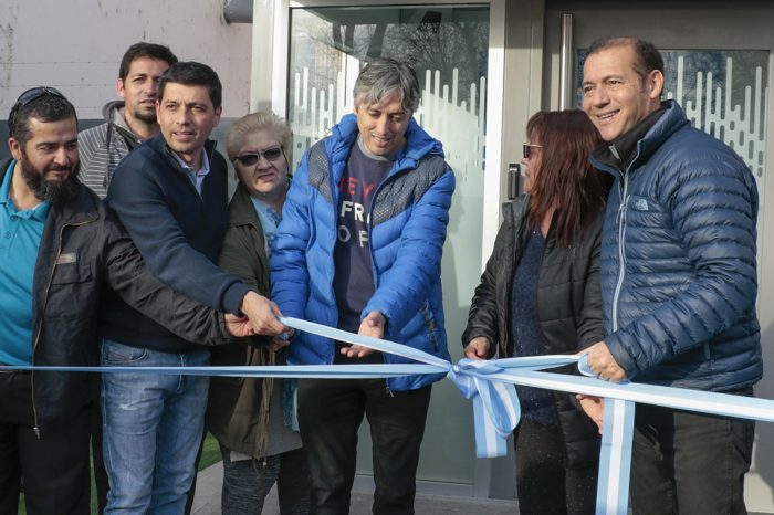 Inauguraron un moderno cajero automático en el barrio Villa María